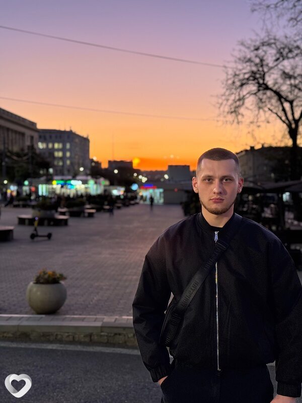 Марк, 21, Москве — анкета №2498162