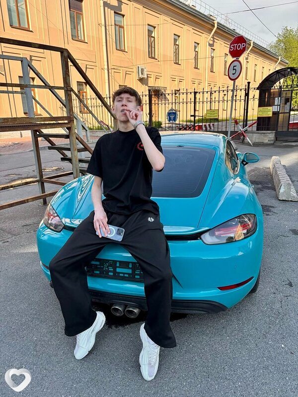 Тёма, 19, Санкт-Петербурге — анкета №2498286