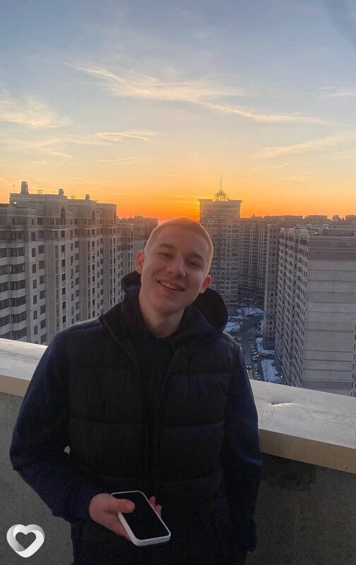 Александр, 20, Москве — анкета №2498403