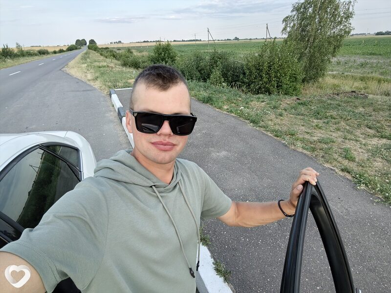 Денис, 24, Бресте — анкета №2498410