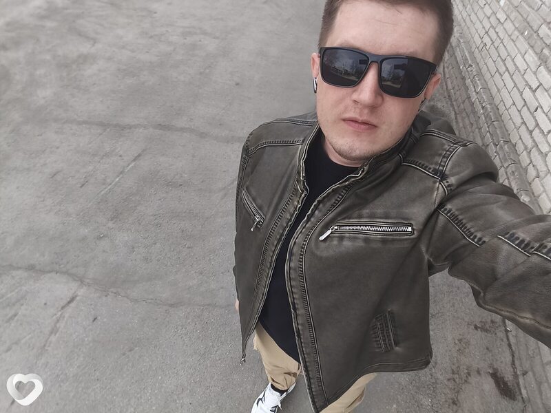 Евгений, 29, Новосибирске — анкета №2499210