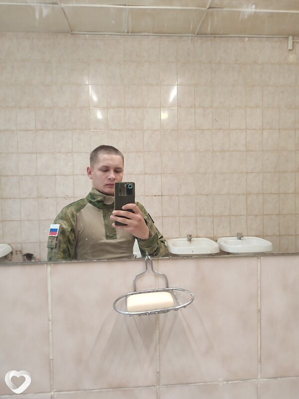 Иван, 24, Москве — анкета №2499082