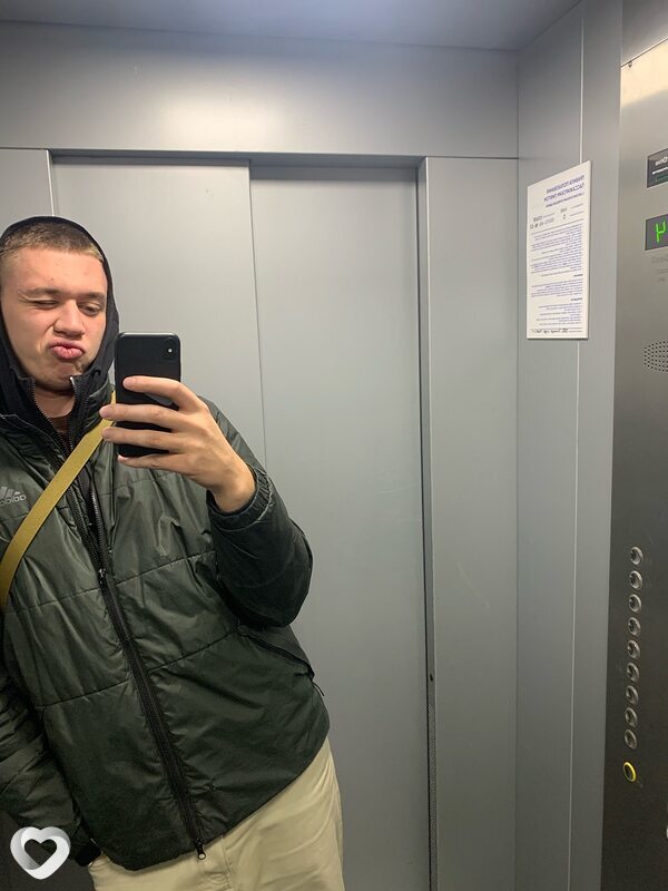 Слава, 23, Тюмени — анкета №2499441
