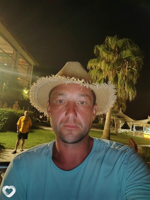 Юрий, 41, Новосибирске — анкета №2499537