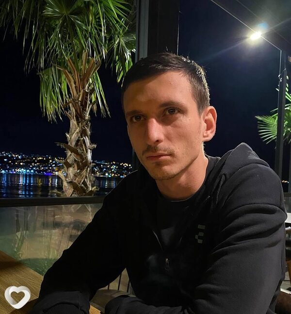 Максим, 30, Москве — анкета №2500378