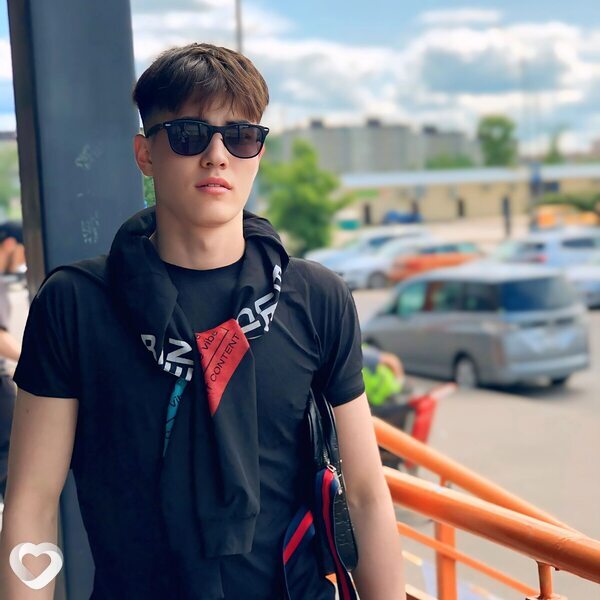 Макс, 26, Санкт-Петербурге — анкета №2500576
