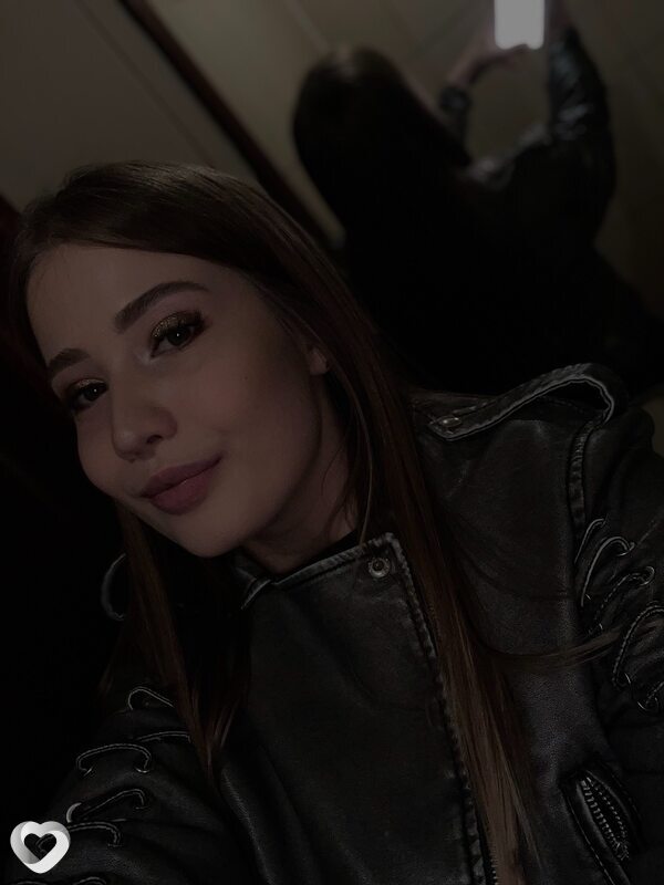 Елизавета, 24, Саратове — анкета №2500945