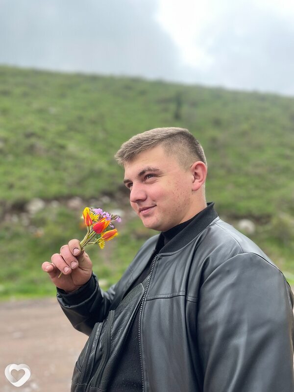 Александр, 20, Бишкек — анкета №2501461
