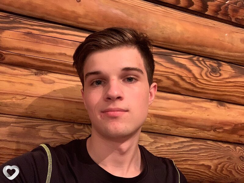 Юрий, 19, Ростове-на-Дону — анкета №2501526
