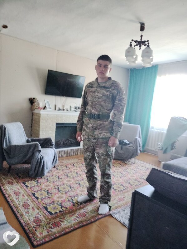 Глеб, 23, Семей — анкета №2502254