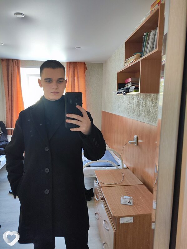 Максим, 19, Екатеринбурге — анкета №2502212