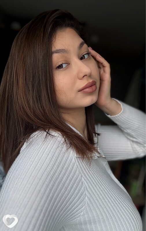 Елена, 21, Ульяновске — анкета №2502215