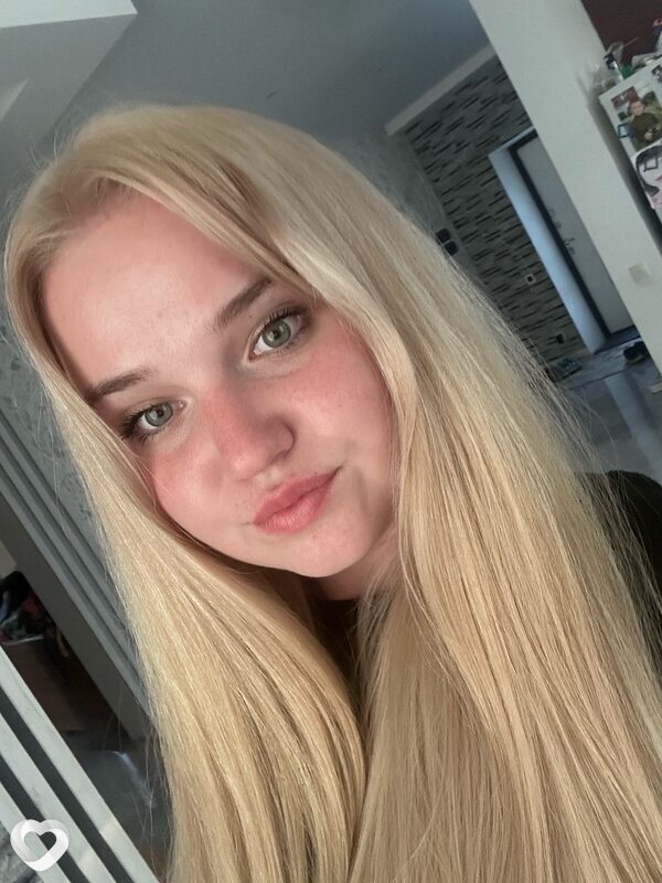 Арина, 22, Борисове — анкета №2502621