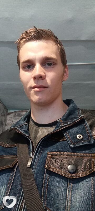 Виталий, 23, Алапаевске — анкета №2502905