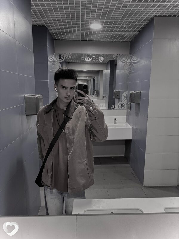 Viktor, 22, Саратове — анкета №2503009