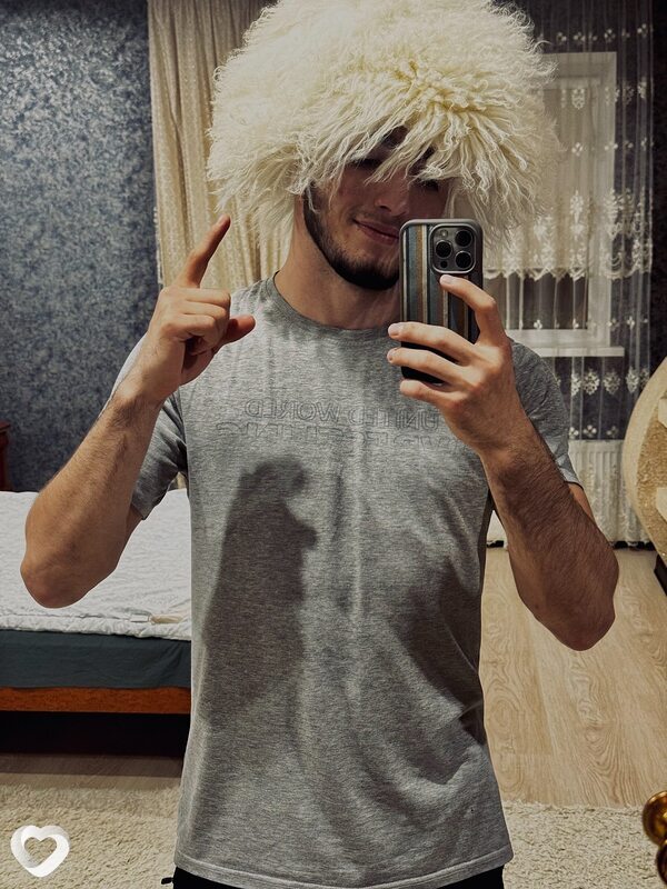 Ахмед, 21, Пятигорске — анкета №2503775