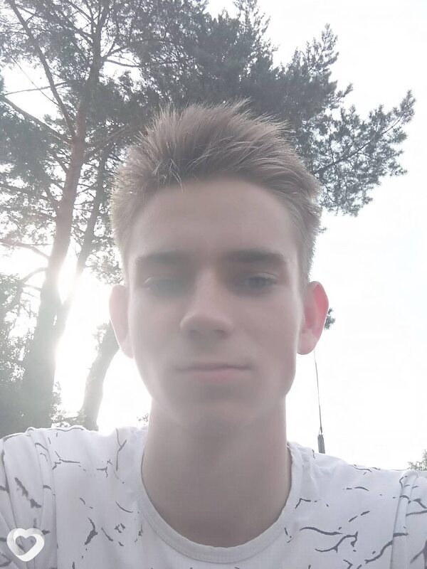 Илья, 20, Новогрудке — анкета №2503909