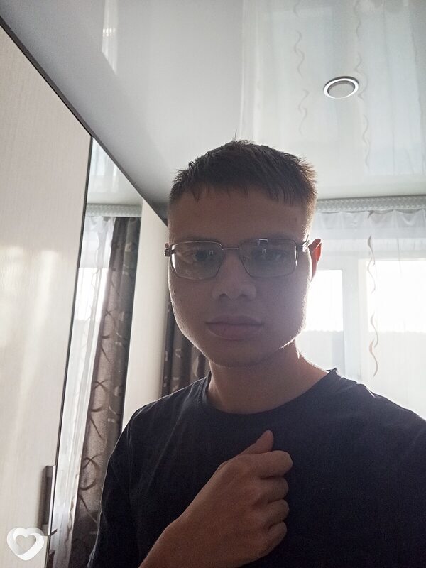 Алексей, 21, Ангарске — анкета №2504724
