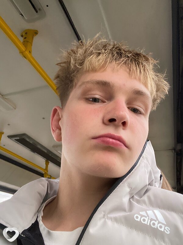 Александр, 19, Минске — анкета №2505485