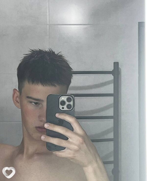 Бодя, 19, Верхней Салде — анкета №2505534