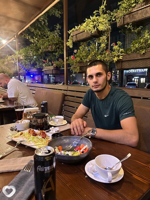 Эдуард, 26, Миллерове — анкета №2506222