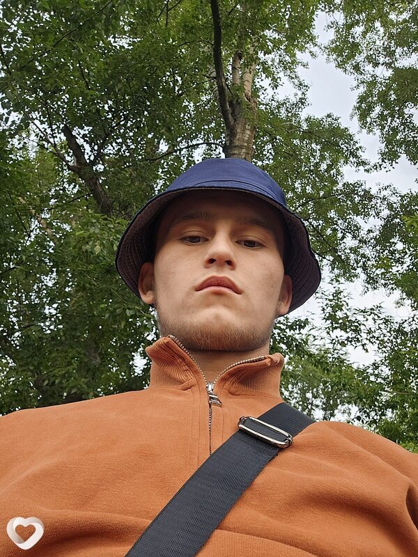 Азиз, 22, Москве — анкета №2506491