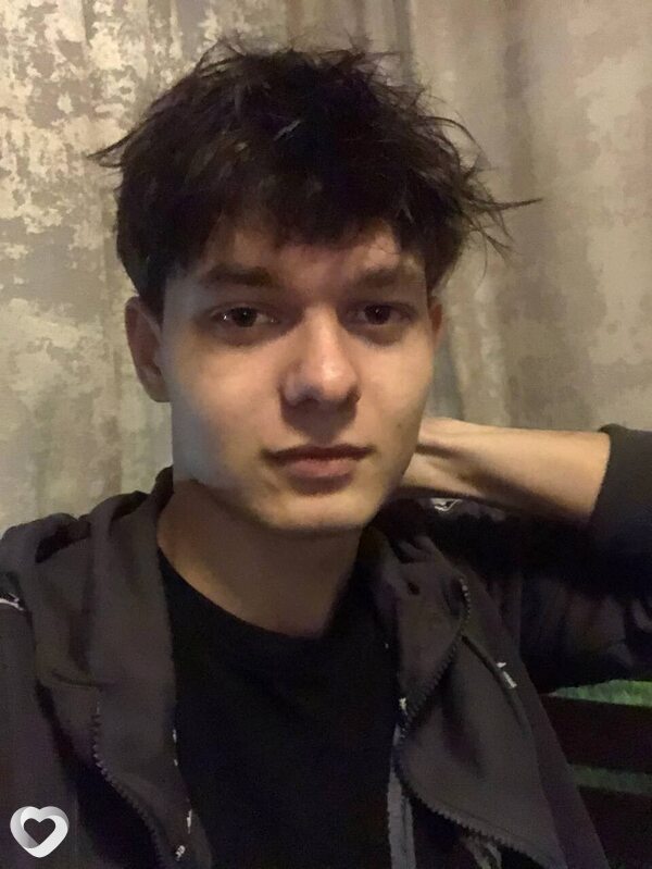 Евгений, 19, Брянске — анкета №2506735