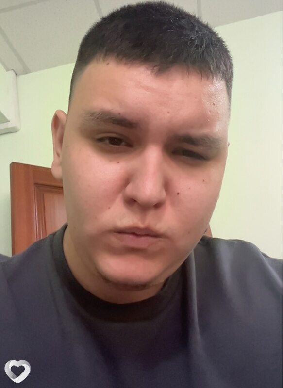 Максим, 20, Новосибирске — анкета №2507386