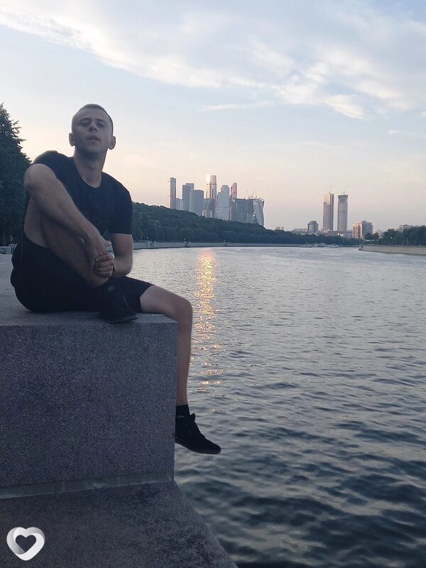 Денис, 28, Москве — анкета №2508126