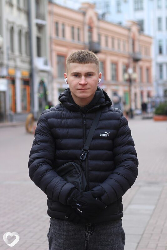 Александр, 23, Москве — анкета №2508804