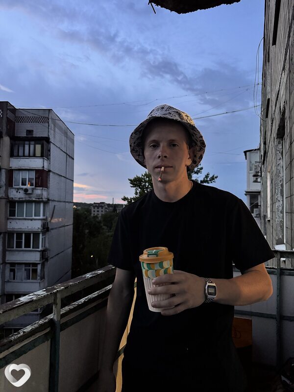 Виталик, 23, Донецке — анкета №2508839