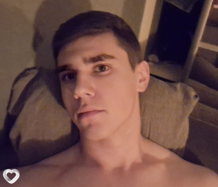 Максим, 21, Екатеринбурге — анкета №2508988