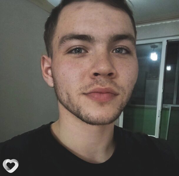 Олег, 26, Москве — анкета №2510318