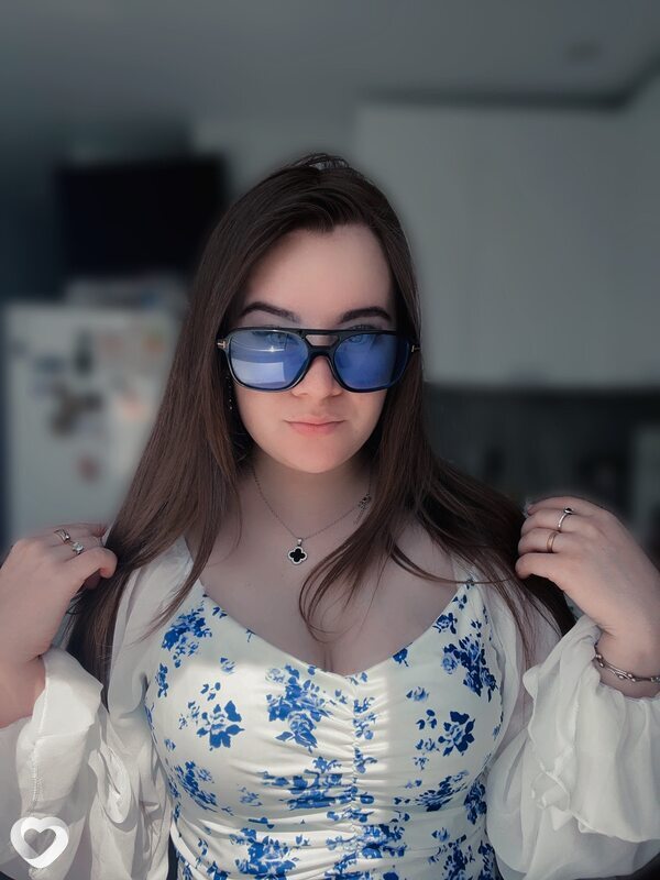 Анна, 23, Саратове — анкета №2510452