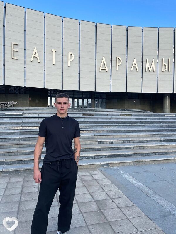 Иван, 23, Москве — анкета №2510873