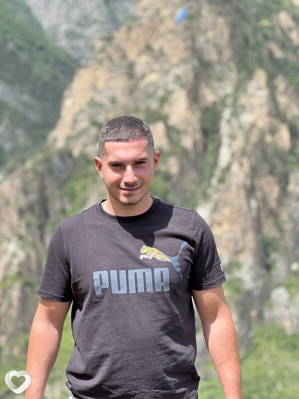 Артем, 29, Луганске — анкета №2510814