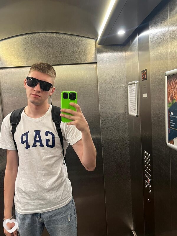 Дмитрий, 25, Брянске — анкета №2512254