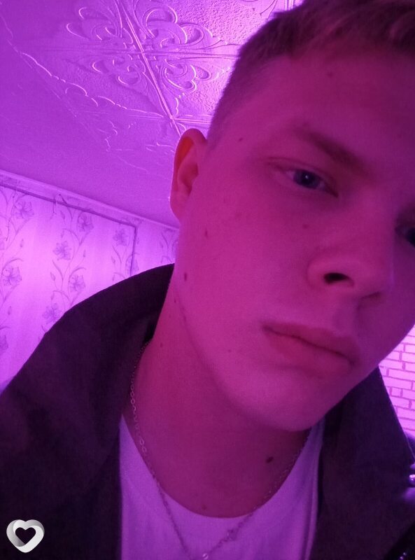Сергей, 23, Омске — анкета №2513435