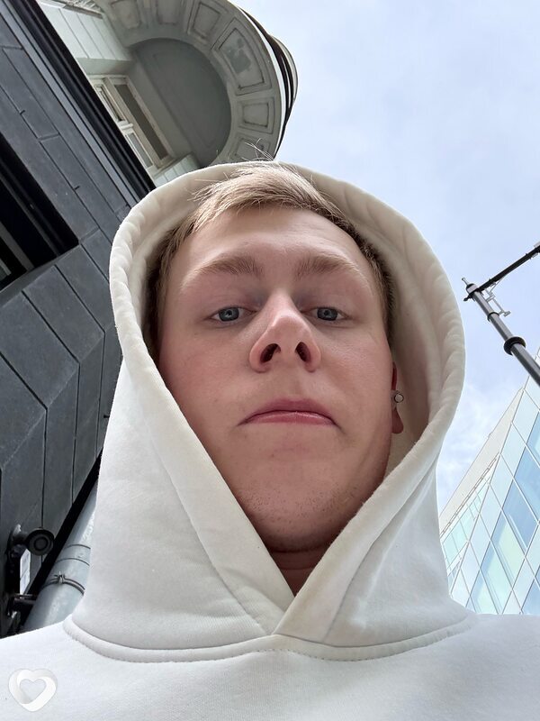 Александр, 22, Москве — анкета №2513968