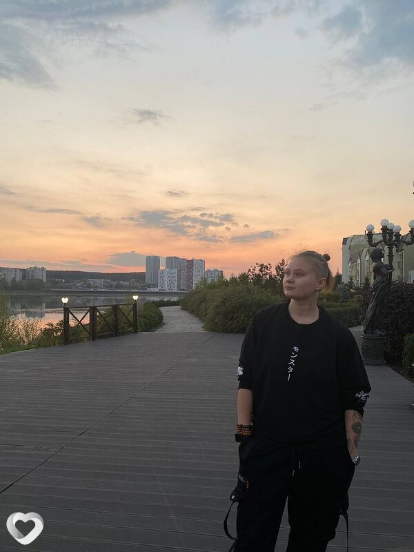 Лера, 21, Екатеринбурге — анкета №2514111