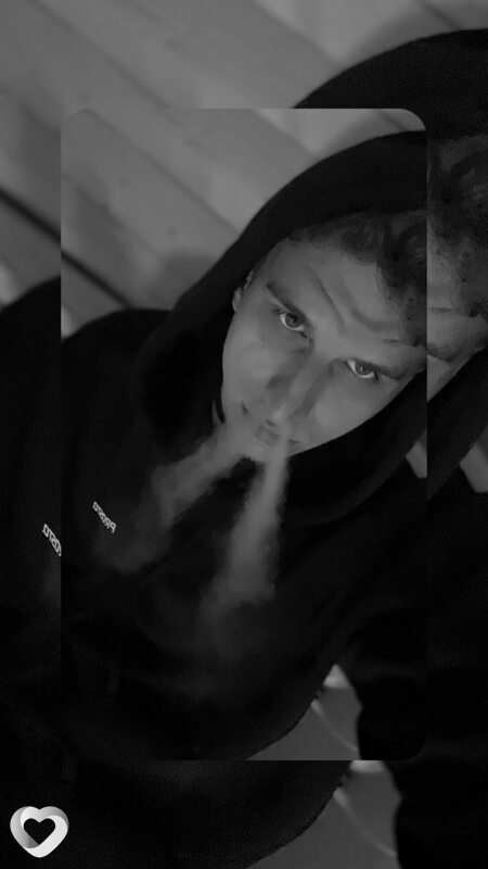 Андрей, 23, Лодзь — анкета №2514005