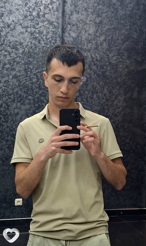 Raz, Гюмри