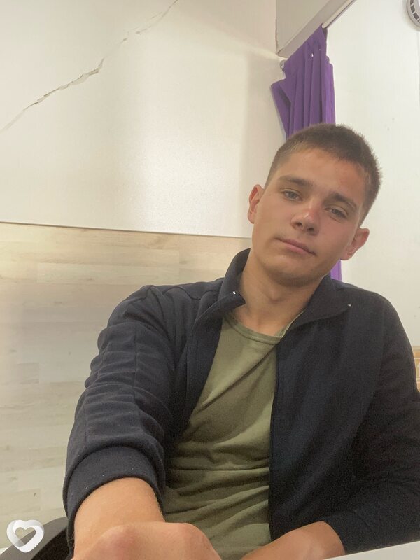 Женя, 22, Усолье-Сибирское — анкета №2516442