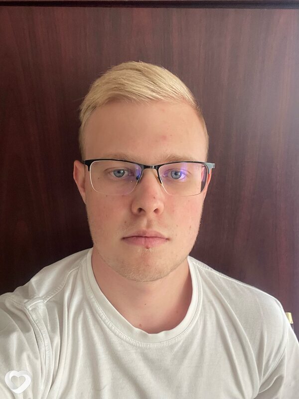 Иван, 21, Екатеринбурге — анкета №2516073