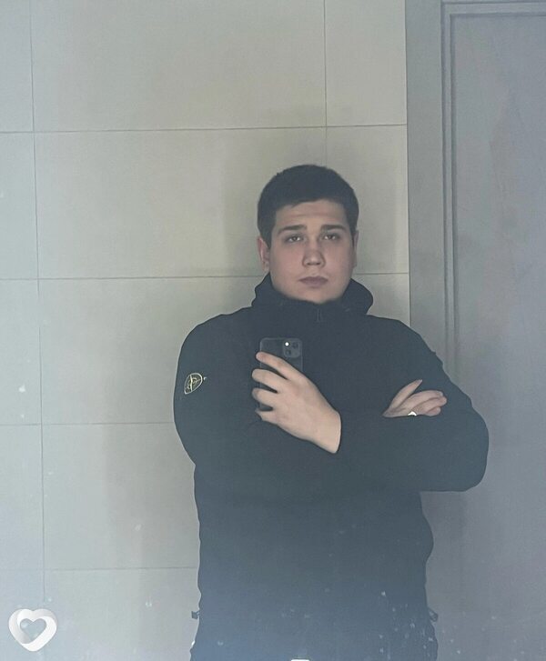 Артем, 21, Ростове-на-Дону — анкета №2516497