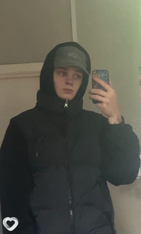 Денис, 19, Минске — анкета №2516636