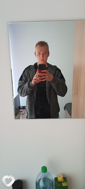Антон, 21, Гродно — анкета №2517953