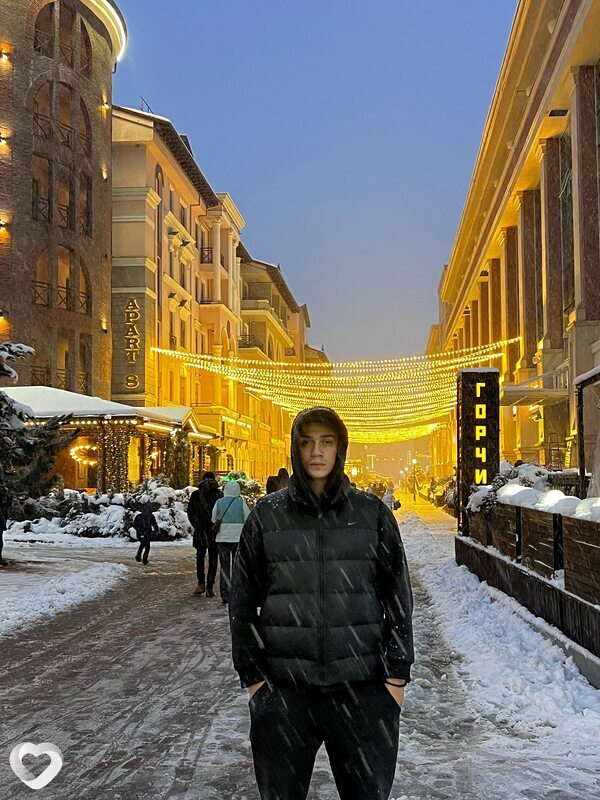 Иван, 22, Новороссийске — анкета №2518007