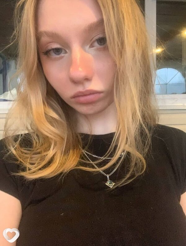 Анна, 19, Екатеринбурге — анкета №2517976