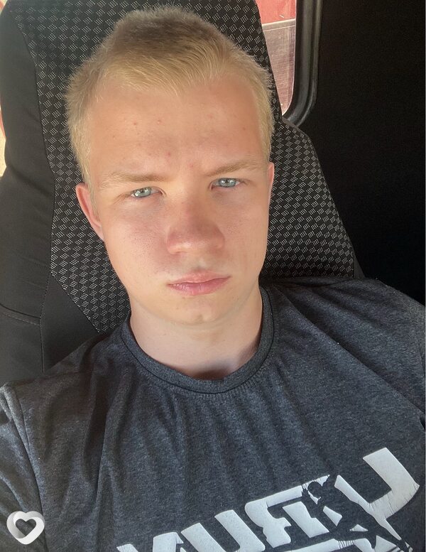 Сергей, 20, Саратове — анкета №2518616